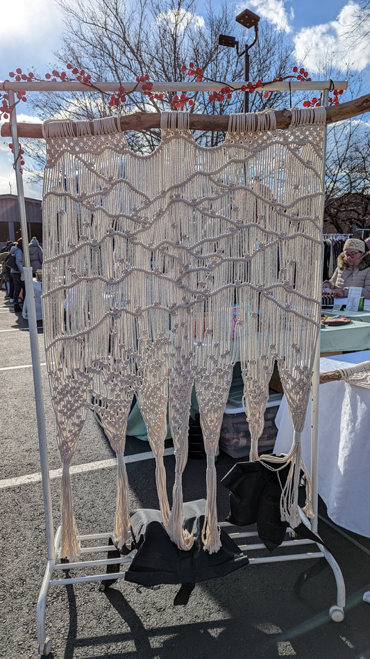 Large Mountain Landscape Propagation Station