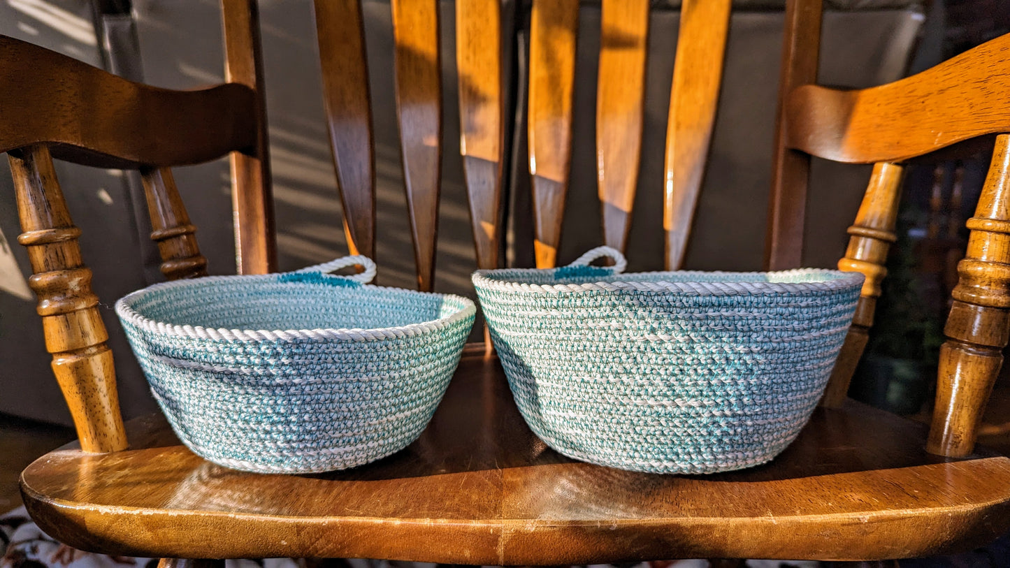 Pair of nesting baskets